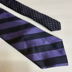 Tommy Hilfiger Purple and Black Striped silk Tie USA made 2 tone 58 x 3.5